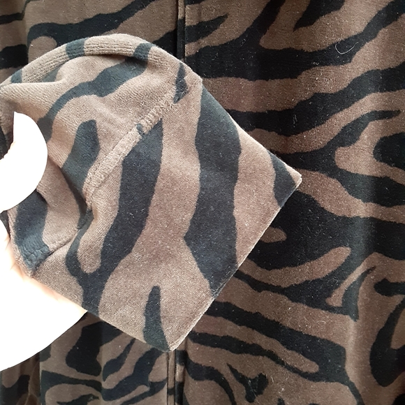 Threehearts Zebra Striped Velour Jacket, Size 3X - Picture 3 of 8